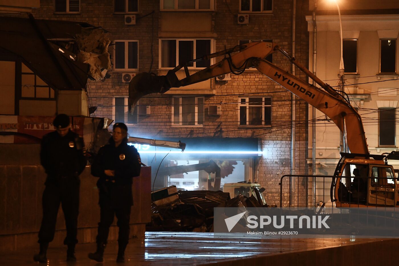 Demolition of unauthorized buildings continues in Moscow
