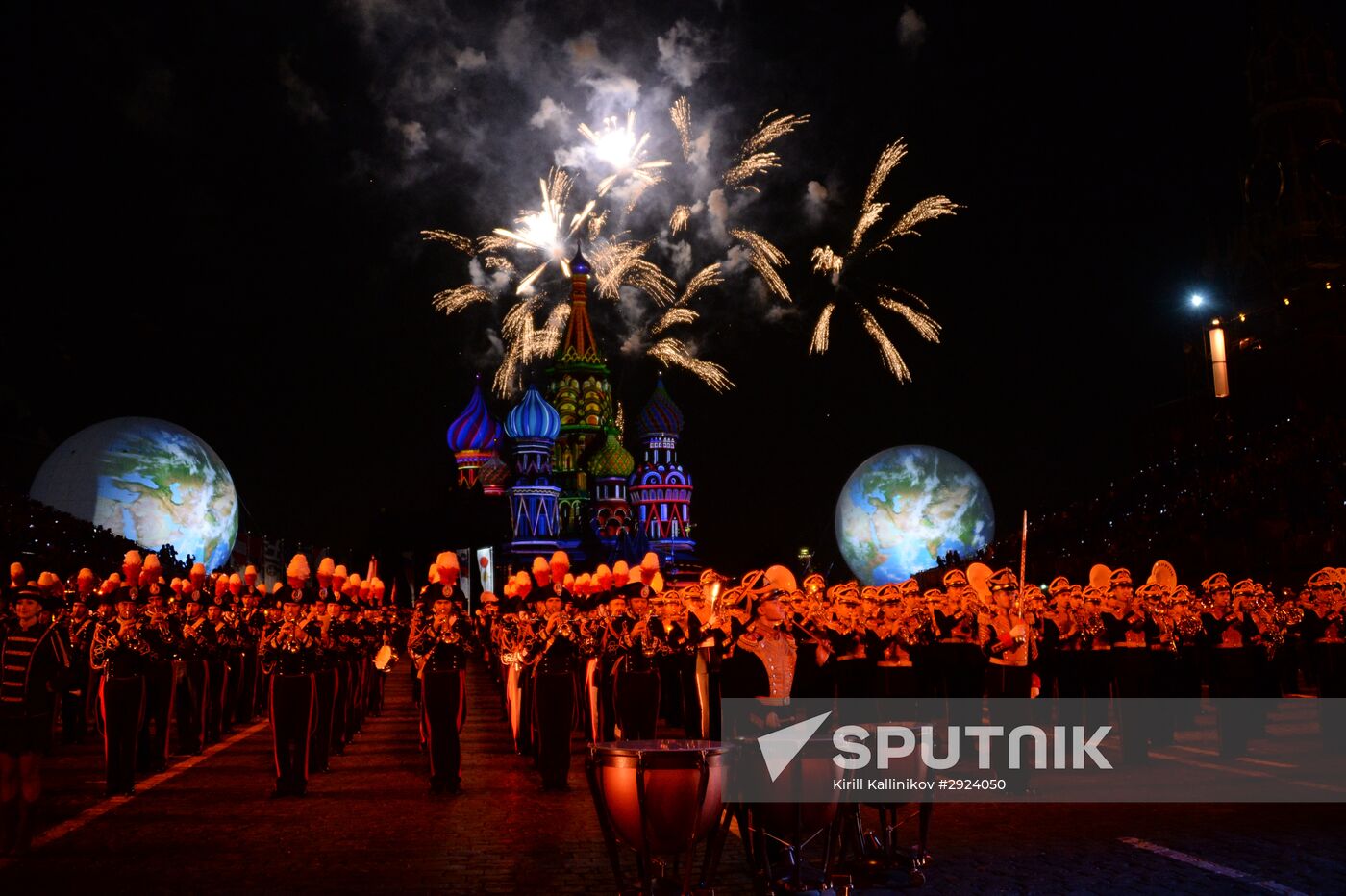 Spasskaya Tower 2016 international military music festival. Day Three