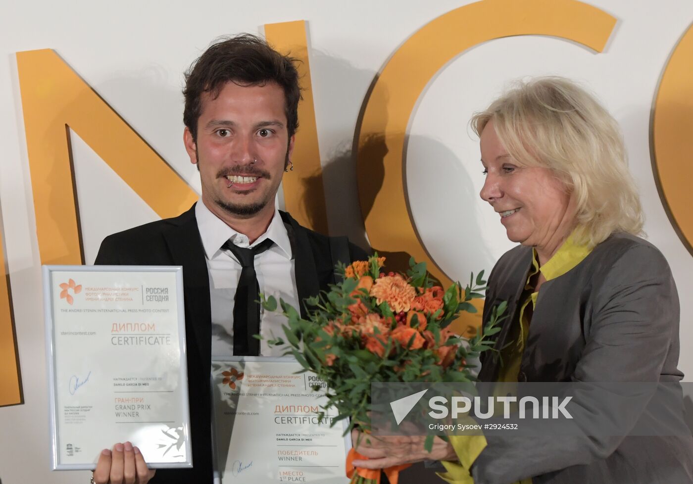 Exhibition of winners of Andrei Stenin international press photo contest opens in Moscow