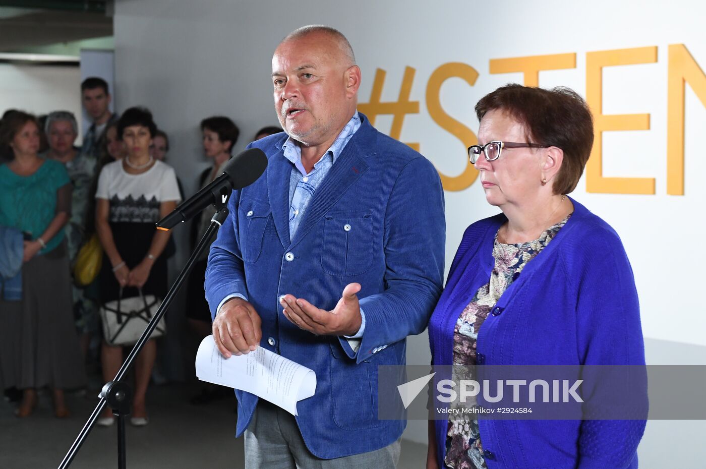 Exhibition of photos by Andrei Stenin International Press Photo Contest winners opens in Moscow