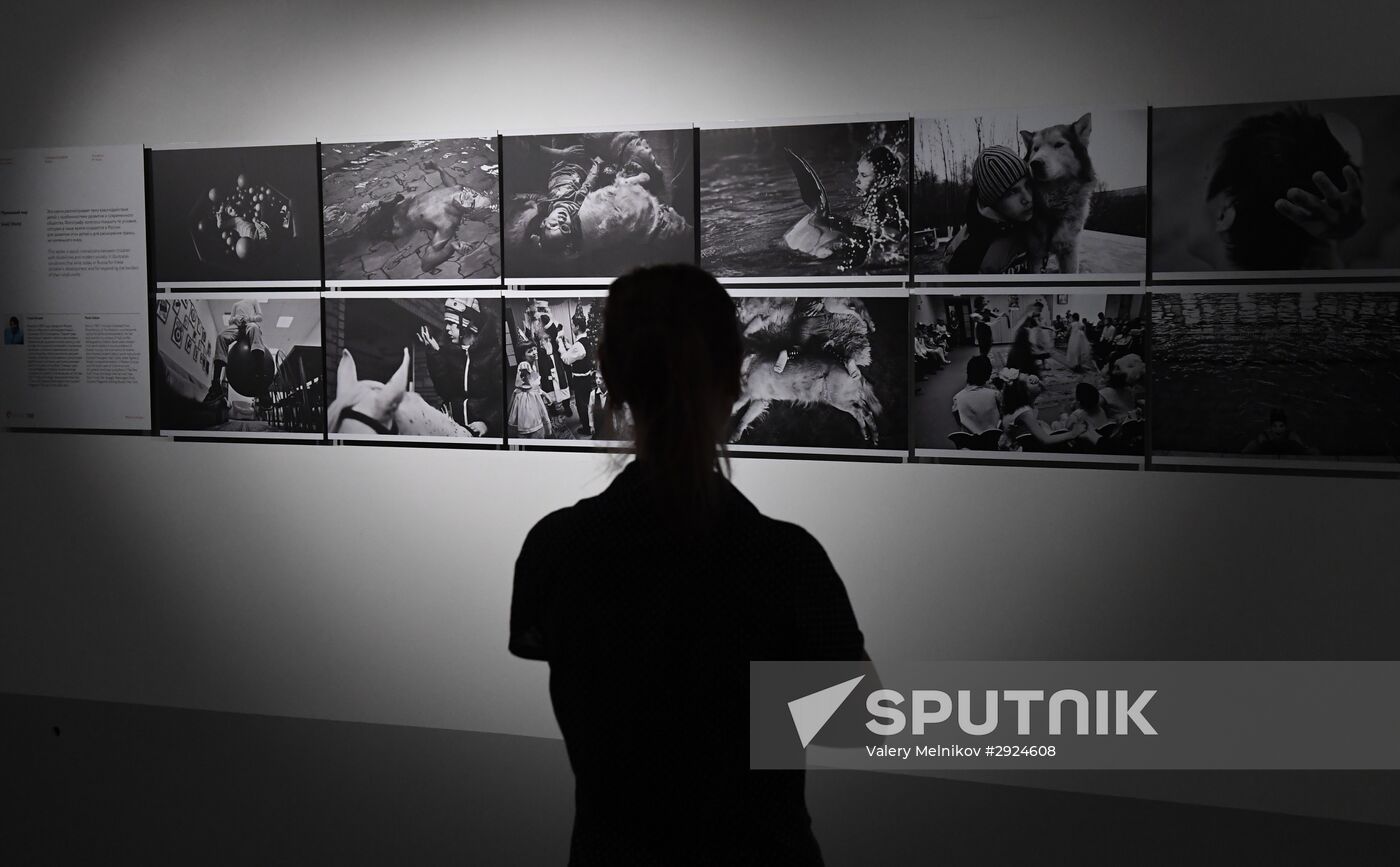 Exhibition of photos by Andrei Stenin International Press Photo Contest winners opens in Moscow