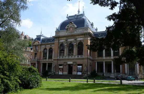 Cities of the world. Karlovy Vary