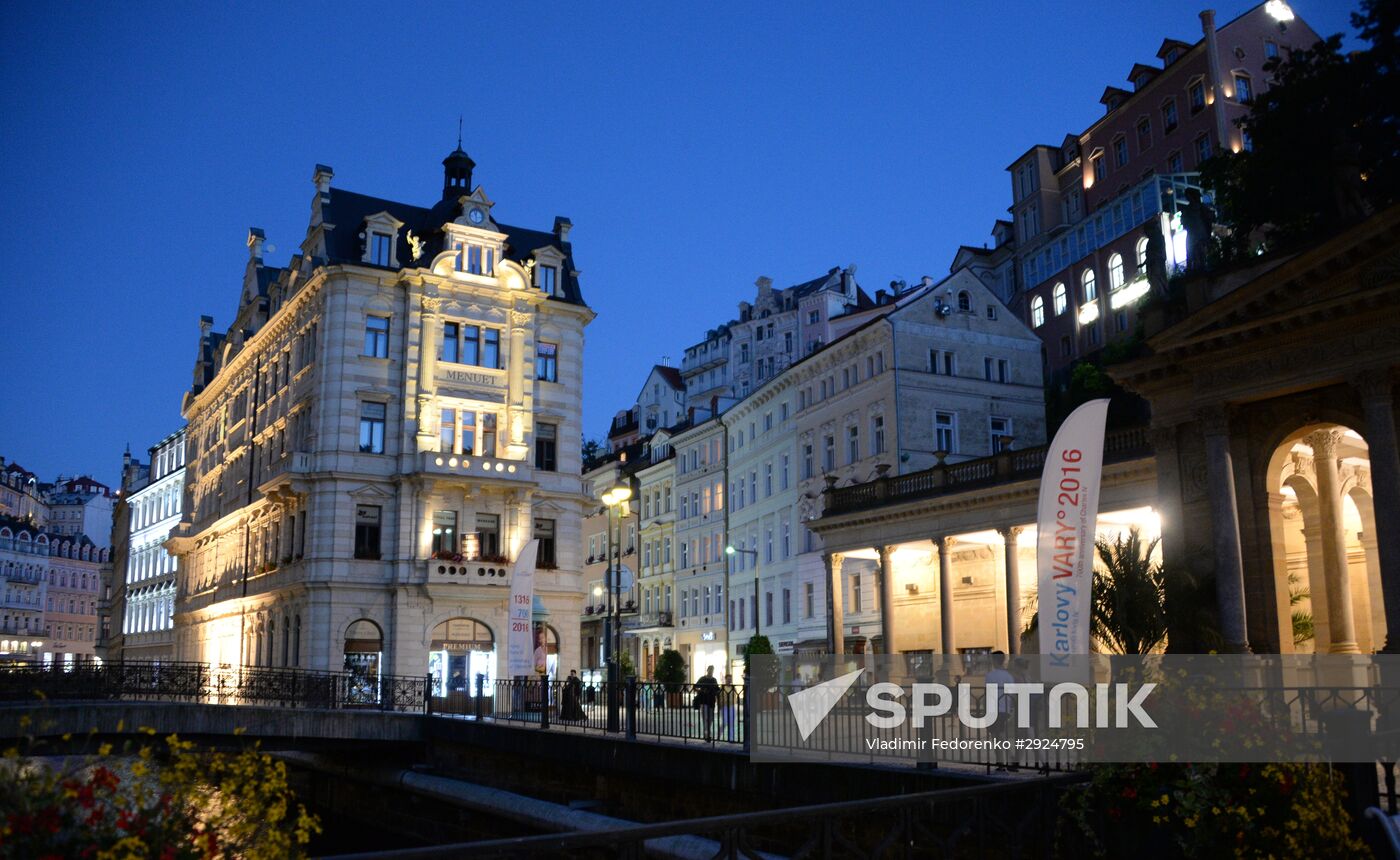 Cities of the world. Karlovy Vary