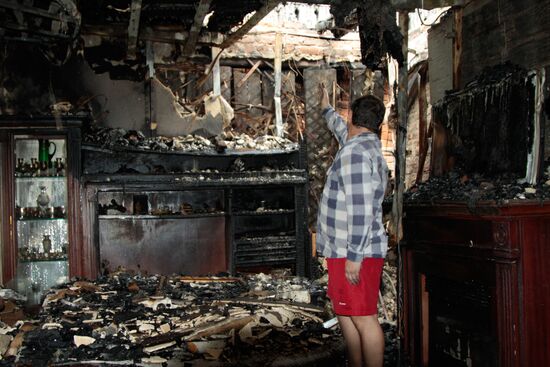 Aftermath of shelling Yasinovataya town
