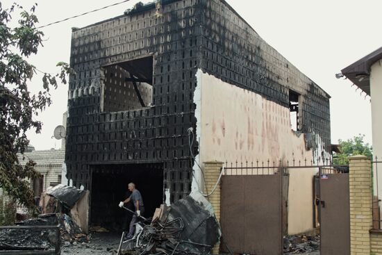 Aftermath of shelling Yasinovataya town