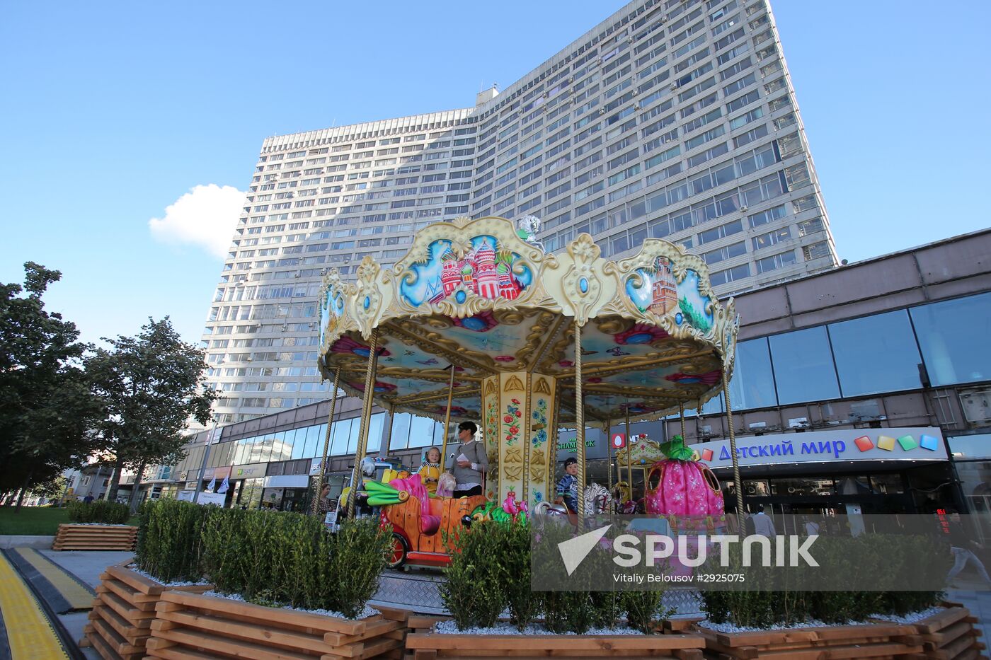 Novy Arbat Street after renovation