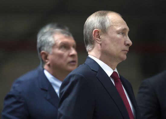 Vladimir Putin visits Far Eastern Federal District