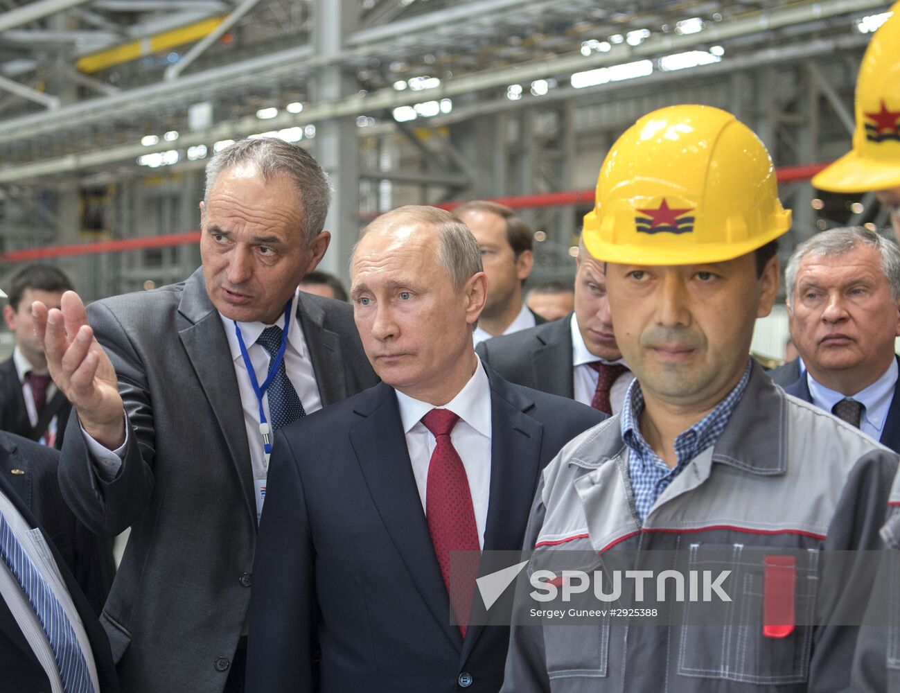 Vladimir Putin visits Far Eastern Federal District