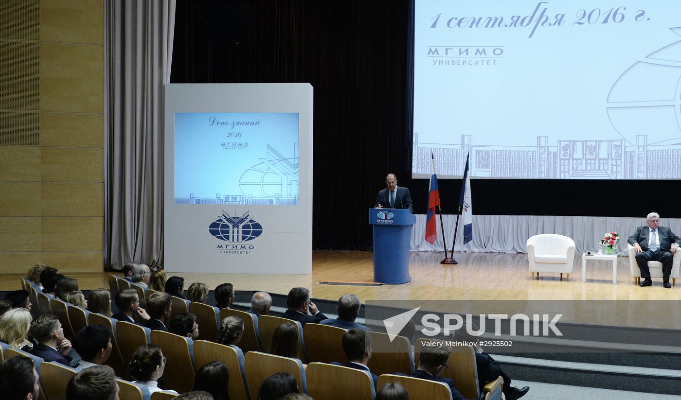 Foreign Minister Sergey Lavrov meets MGIMO students and faculty