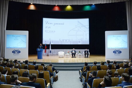 Foreign Minister Sergey Lavrov meets MGIMO students and faculty