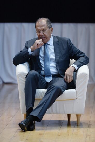Foreign Minister Sergey Lavrov meets MGIMO students and faculty