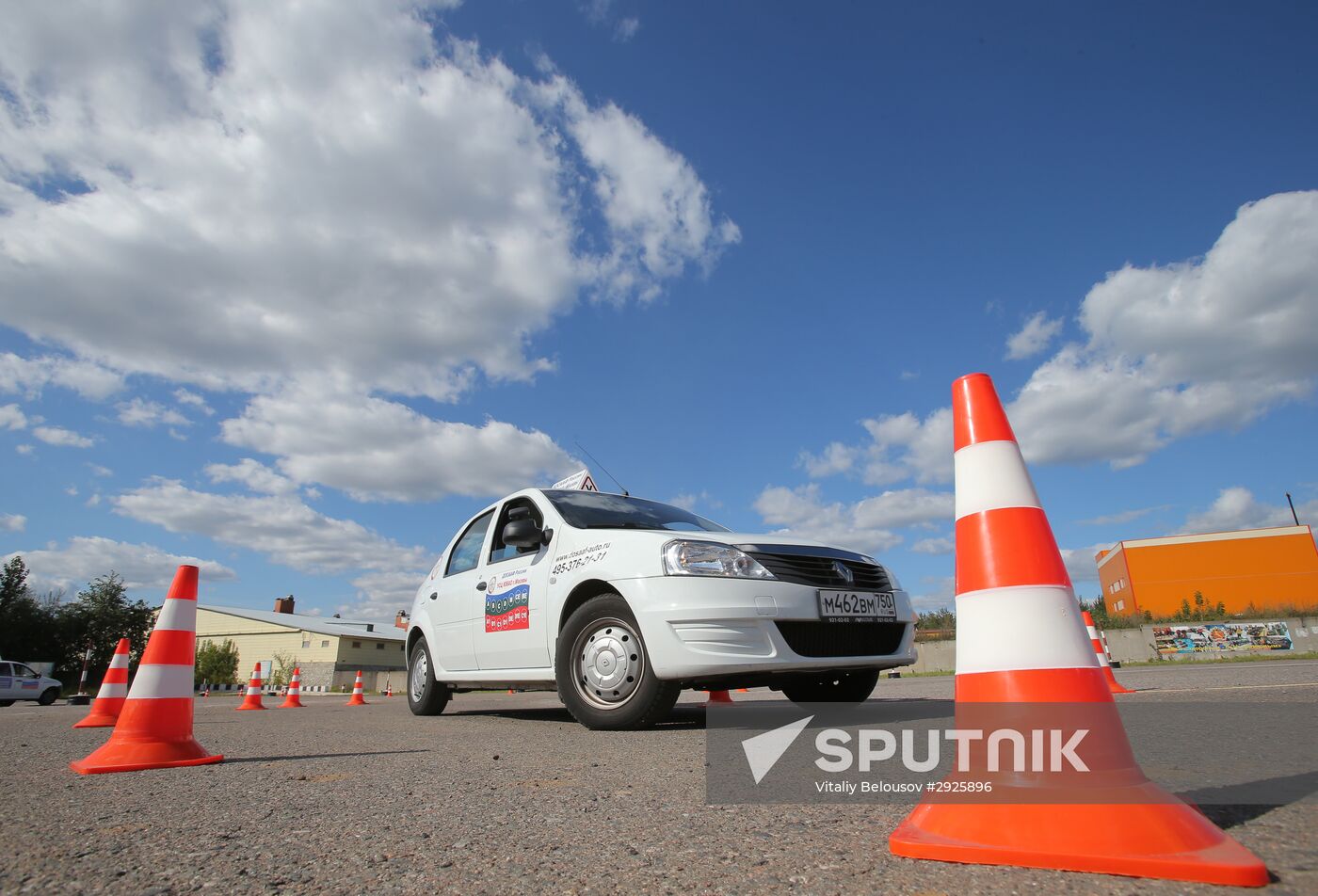 Theoretical and practical lessons at DOSAAF driving school