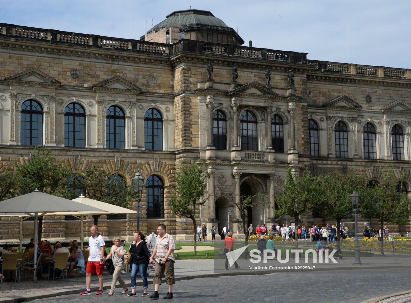 Cities of the world. Dresden.