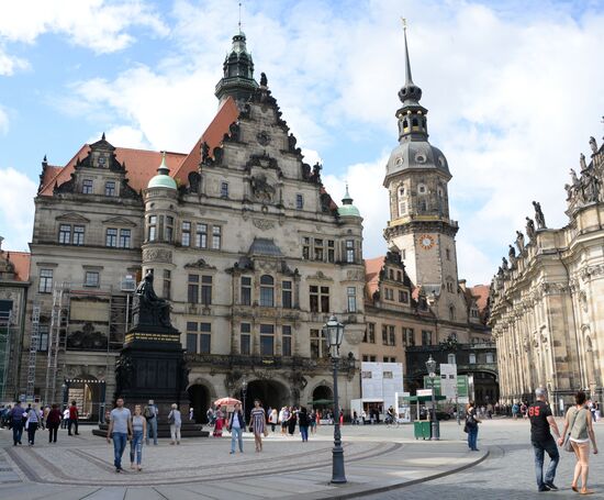 Cities of the world. Dresden.