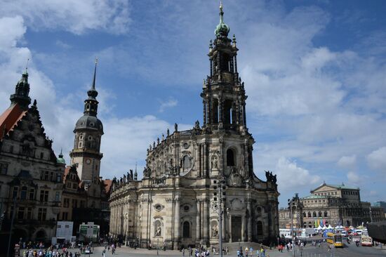 Cities of the world. Dresden.