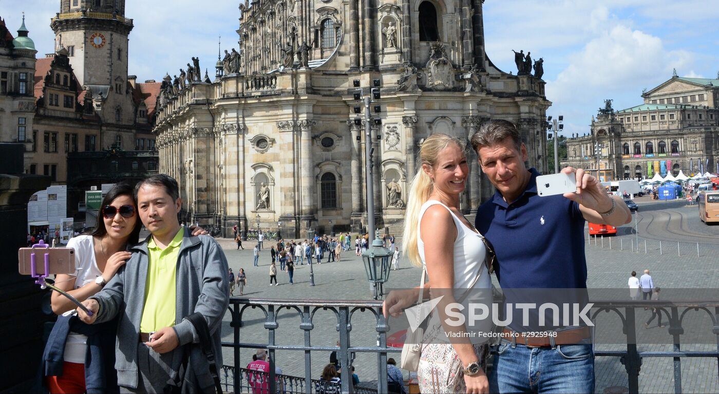 Cities of the world. Dresden.