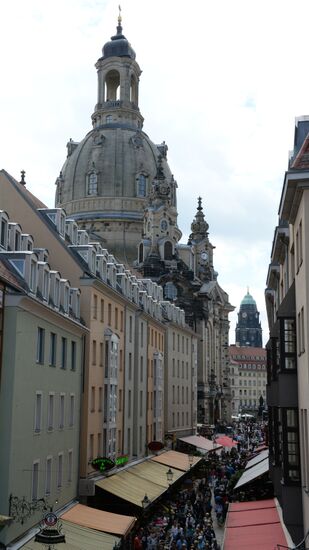 Cities of the world. Dresden.