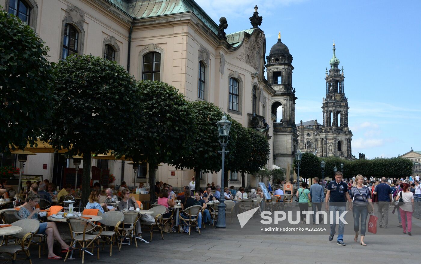 Cities of the world. Dresden.