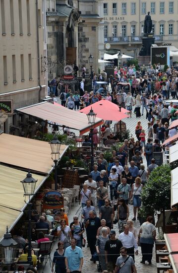 Cities of the world. Dresden.