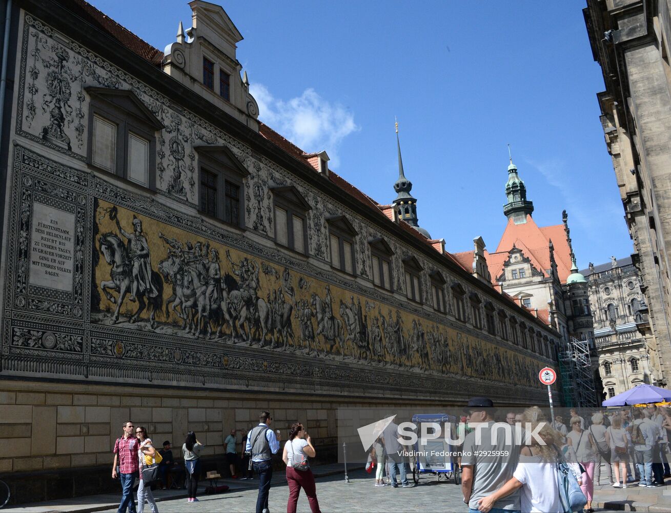 Cities of the world. Dresden.
