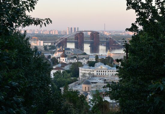 Cities of the world. Kiev