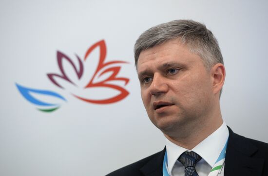 Eastern Economic Forum. Day one