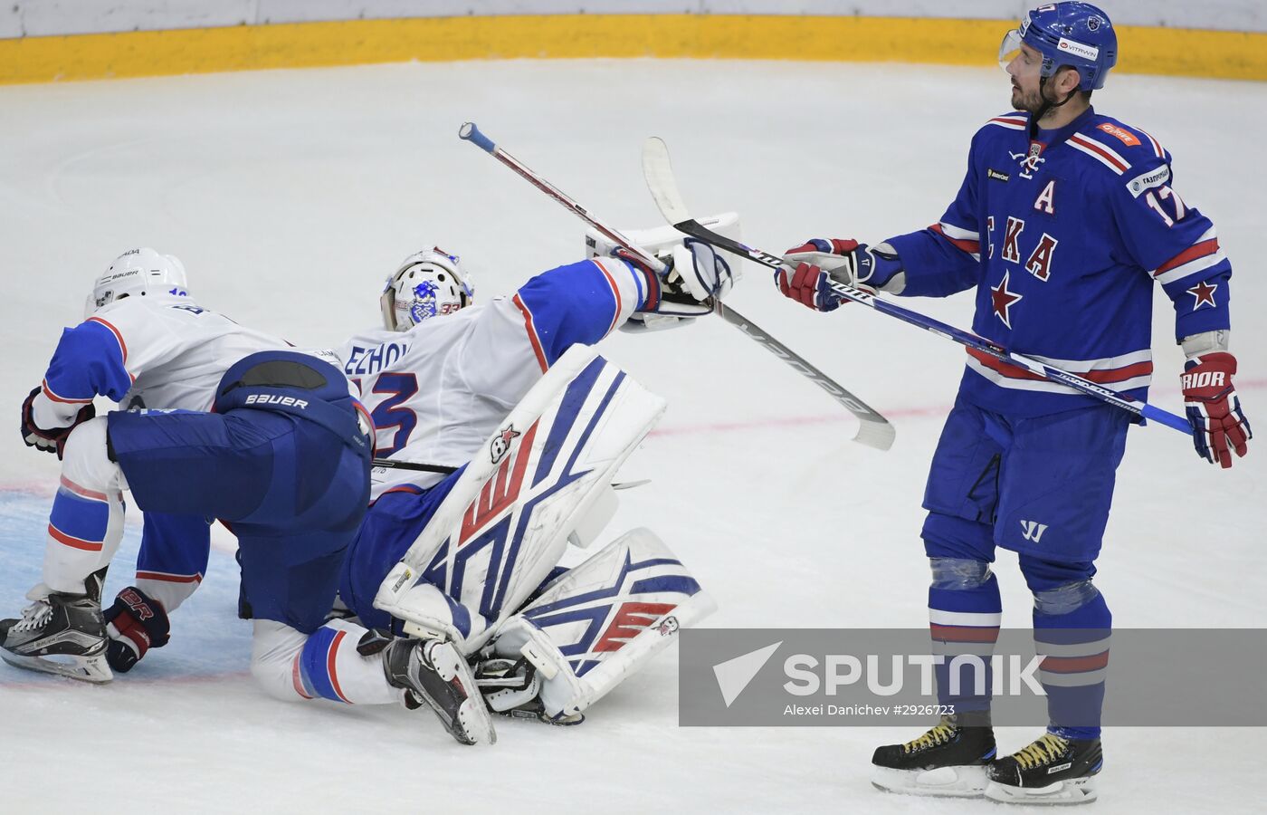 Kontinental Hockey League. SKA vs. Lada