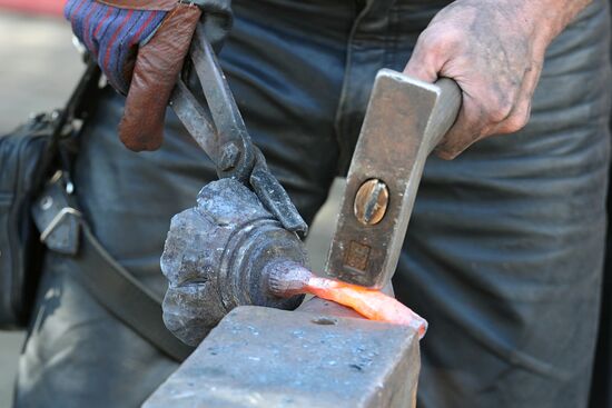 Russian artistic blacksmithing championship in Chelyabinsk