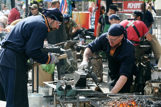 Russian artistic blacksmithing championship in Chelyabinsk