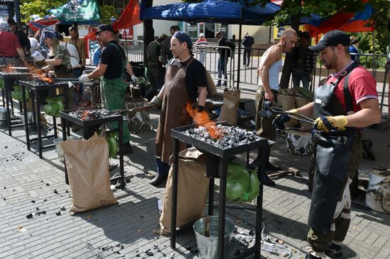Russian artistic balcksmithing championship in Chelyabinsk