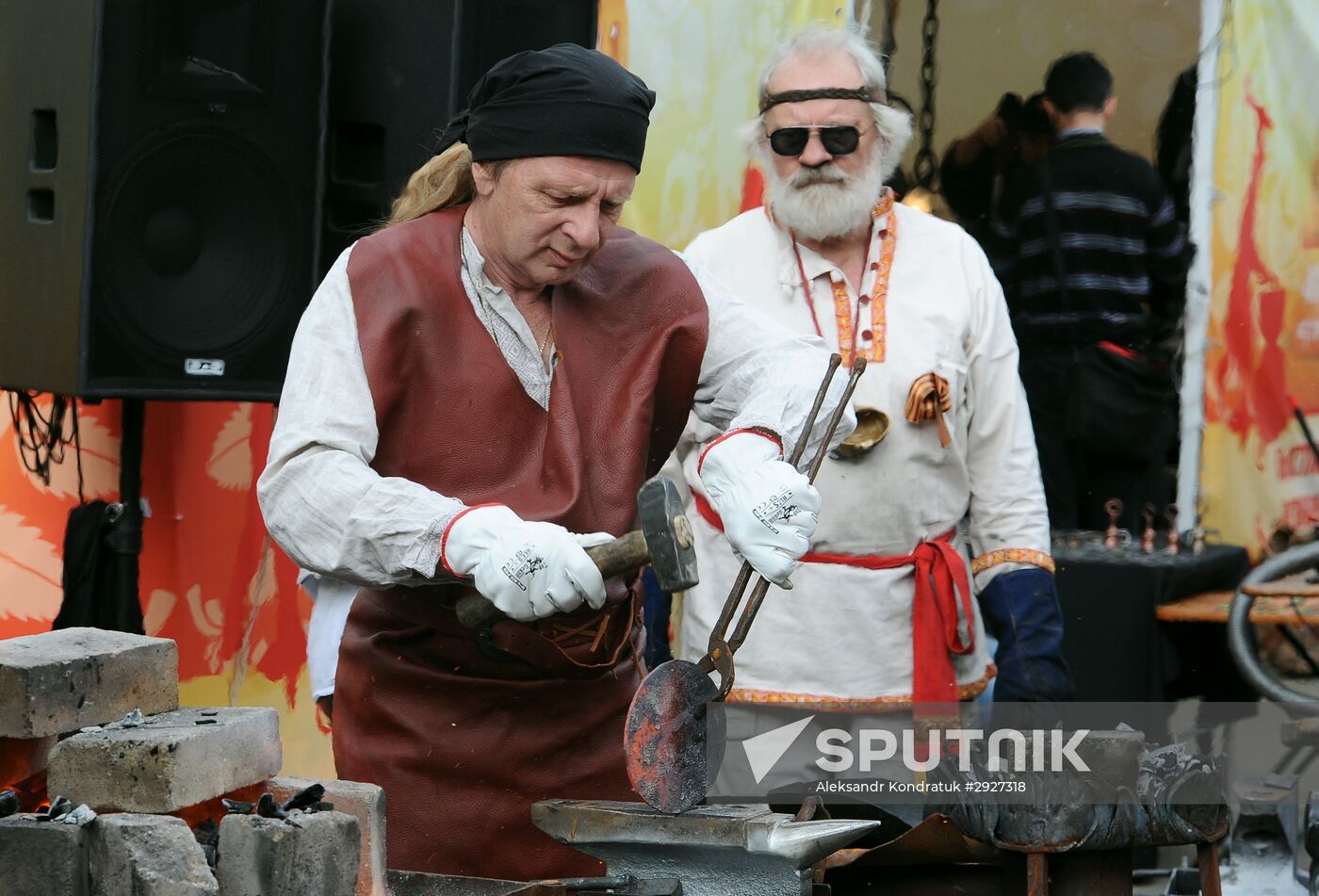 Russian artistic balcksmithing championship in Chelyabinsk