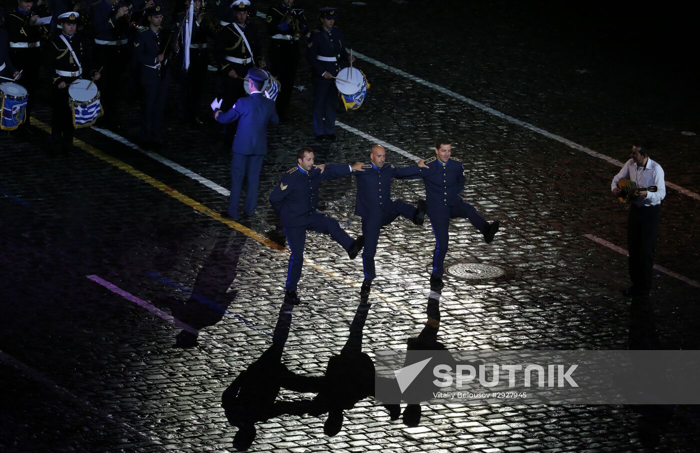 Spasskaya Tower 2016 international military music festival closing ceremony