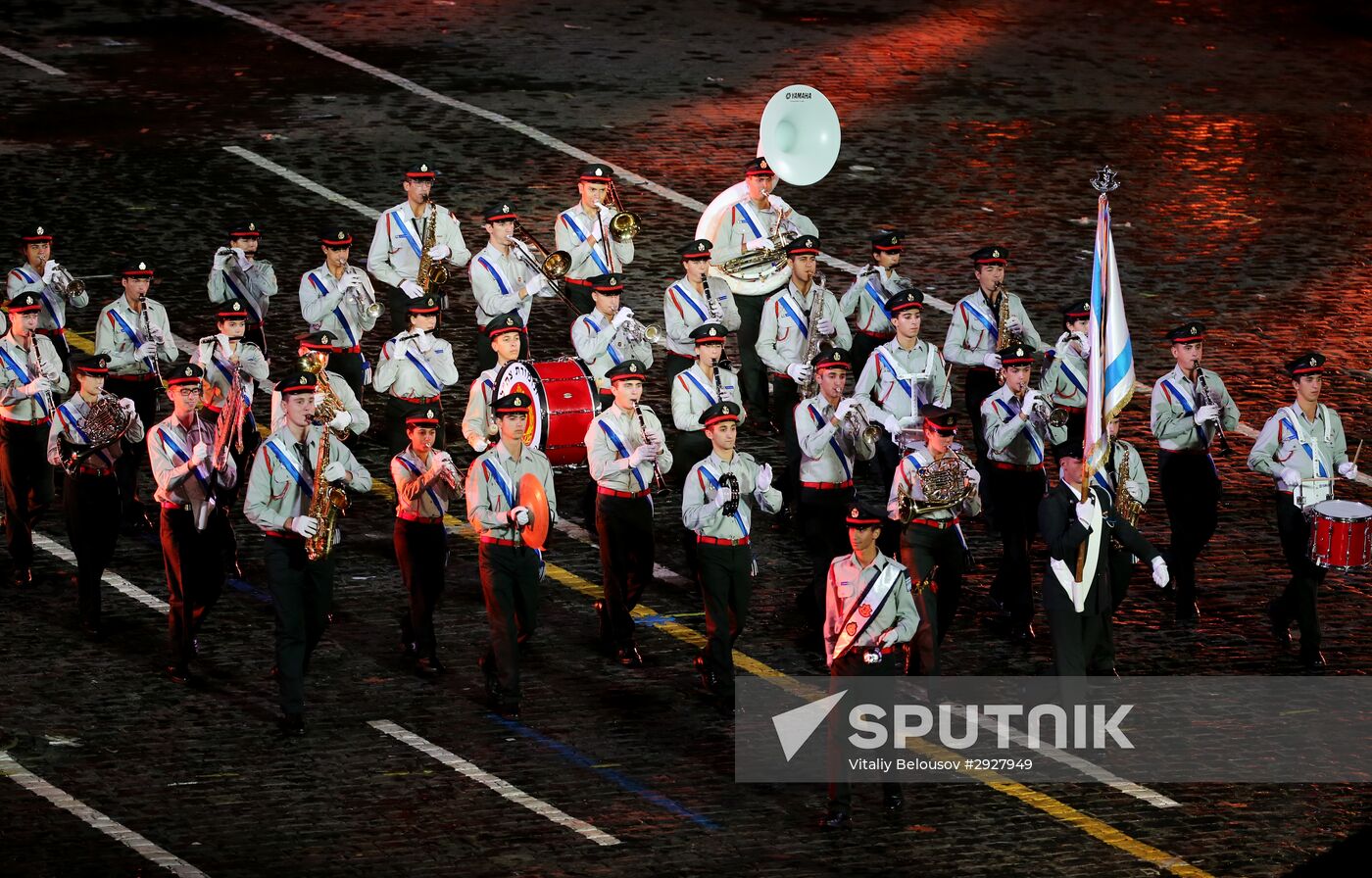 Spasskaya Tower 2016 international military music festival closing ceremony