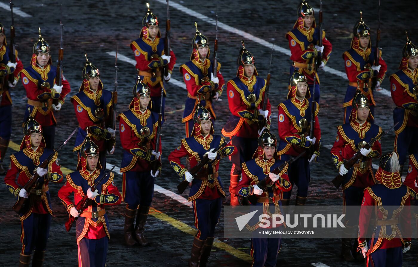 Spasskaya Tower 2016 international military music festival closing ceremony