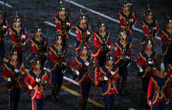 Spasskaya Tower 2016 international military music festival closing ceremony