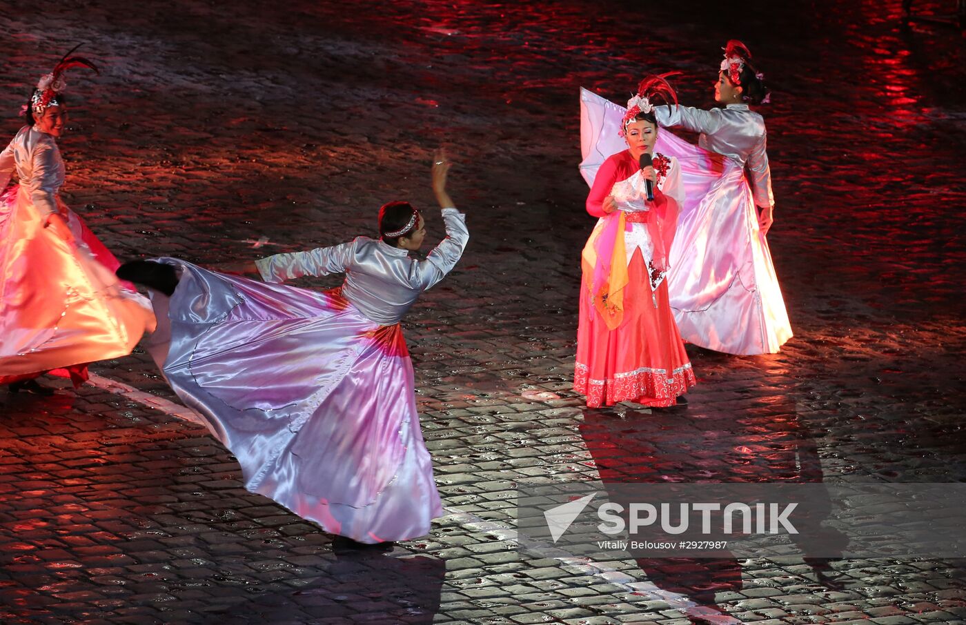 Spasskaya Tower 2016 international military music festival closing ceremony