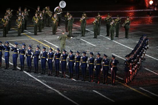 Spasskaya Tower 2016 international military music festival closing ceremony