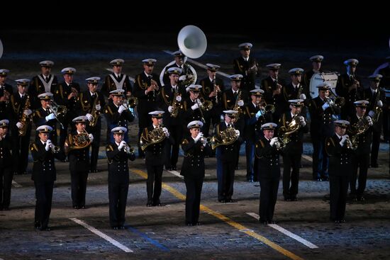 Spasskaya Tower 2016 international military music festival closing ceremony