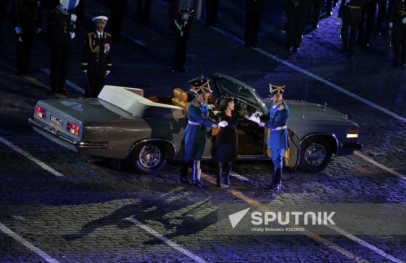 Spasskaya Tower 2016 international military music festival closing ceremony