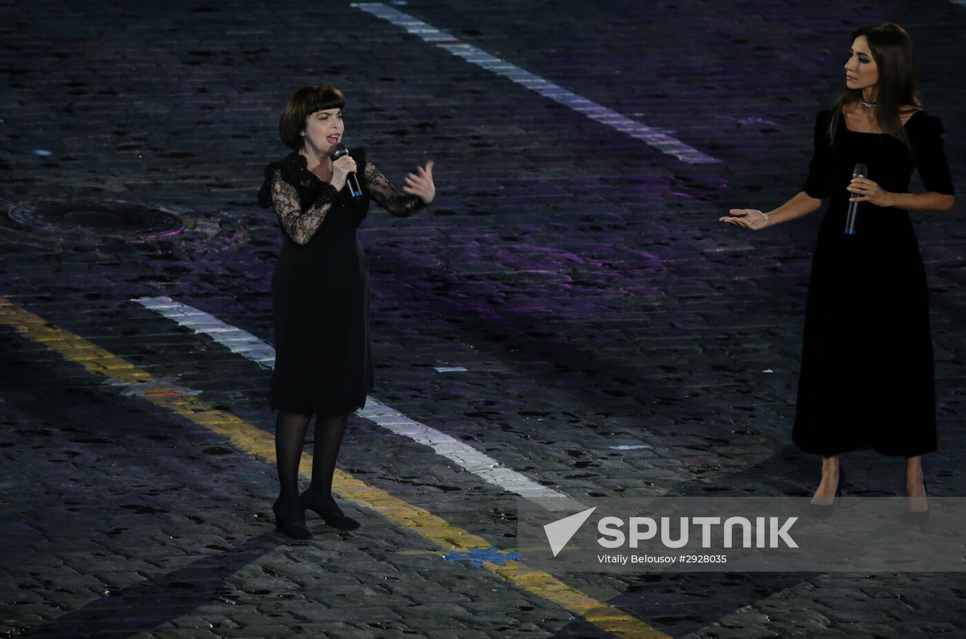 Spasskaya Tower 2016 international military music festival closing ceremony