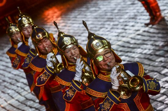 Spasskaya Tower 2016 international military music festival closing ceremony