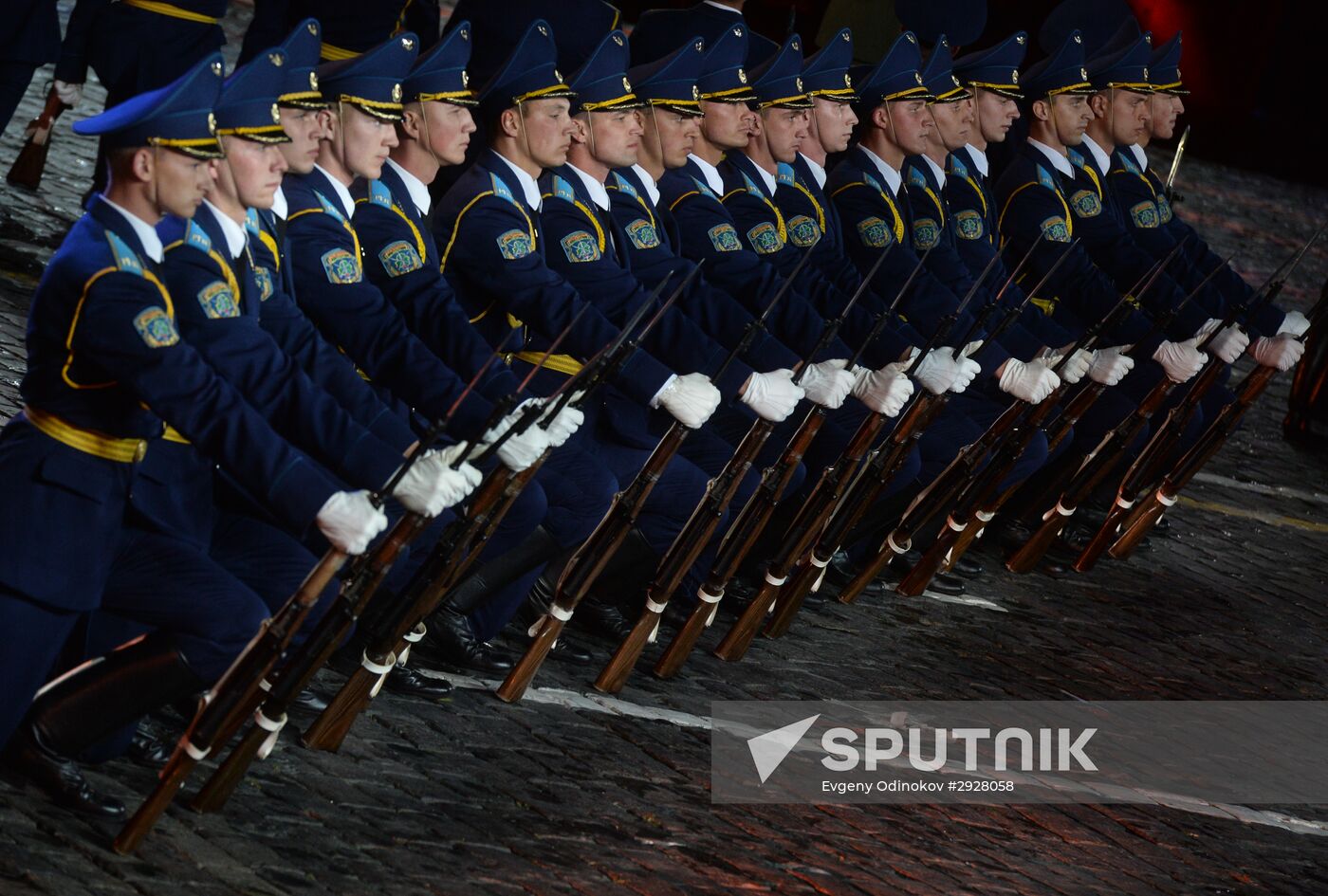 Spasskaya Tower 2016 international military music festival closing ceremony