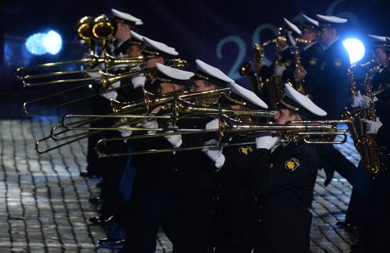 Spasskaya Tower 2016 international military music festival closing ceremony