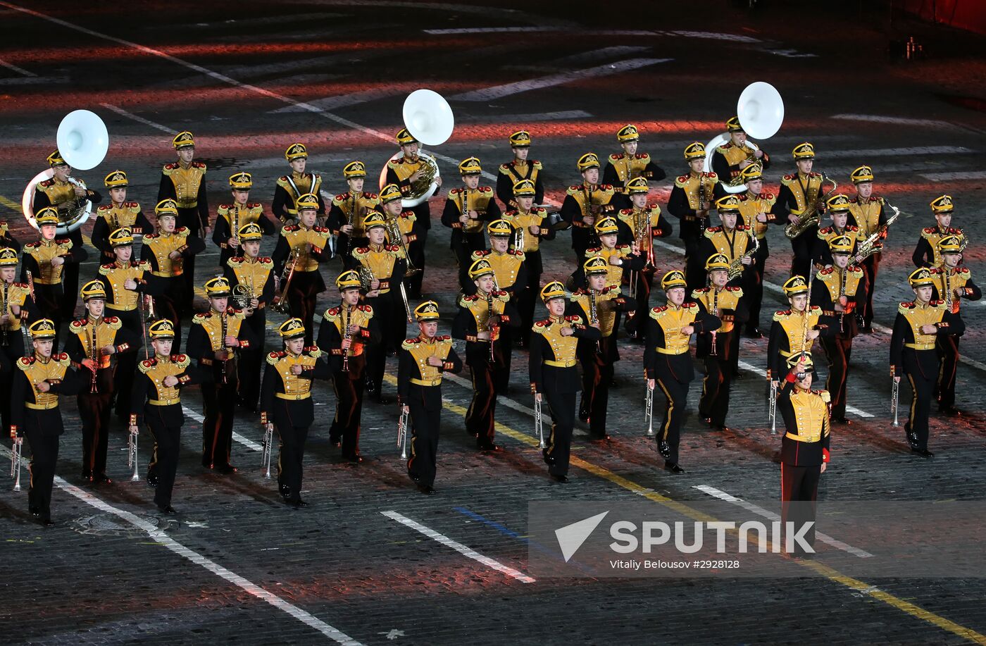 Spasskaya Tower 2016 international military music festival closing ceremony