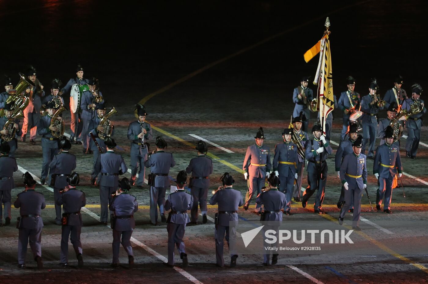 Spasskaya Tower 2016 international military music festival closing ceremony