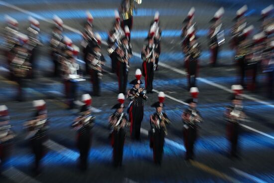 Spasskaya Tower 2016 international military music festival closing ceremony