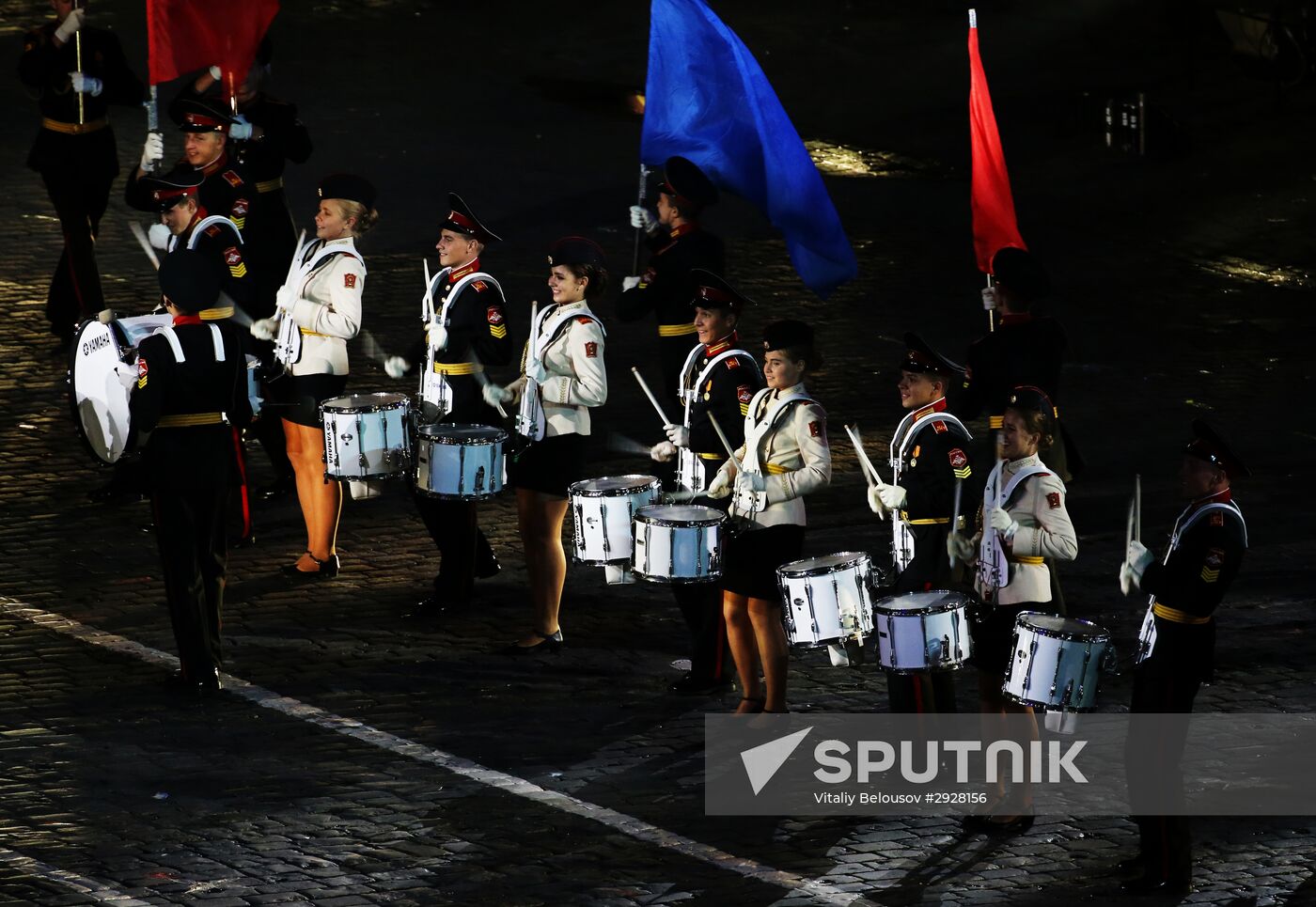 Spasskaya Tower 2016 international military music festival closing ceremony