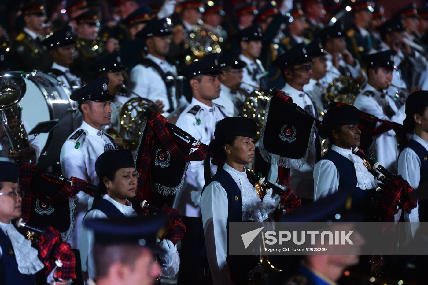 2016 Spasskaya Tower International Military Music Festival closes in Moscow