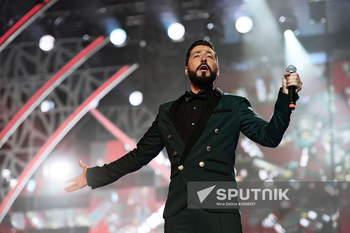 New Wave 2016 international contest of young pop singers. Day Two