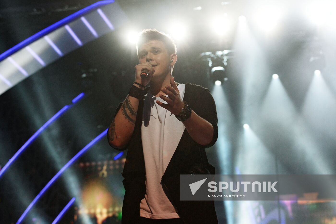 New Wave 2016 international contest of young pop singers. Day Two
